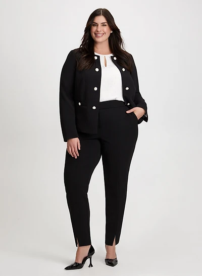 Veste à boutons nacrés et pantalon coupe Cité