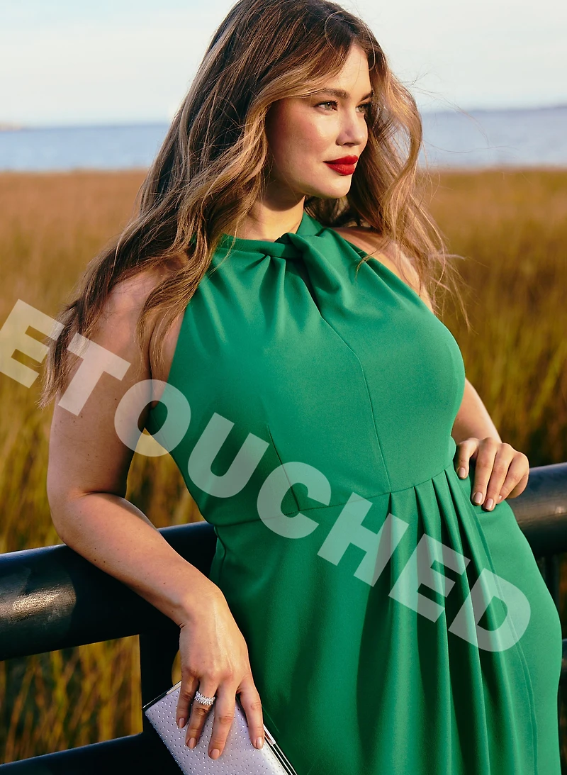 Twist detail halter neck