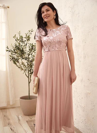 Short Sleeve Sequin Detail Dress