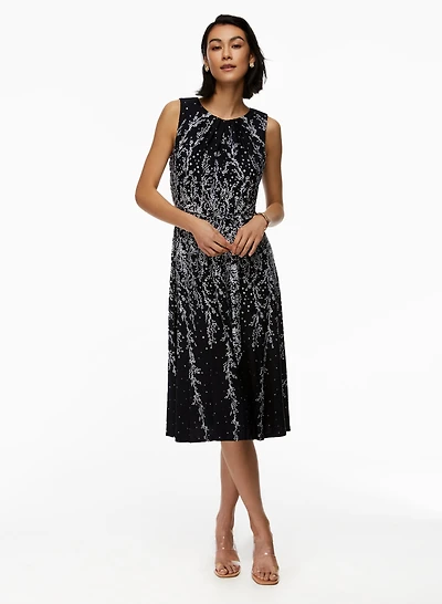 Robe midi sans manches à motif floral