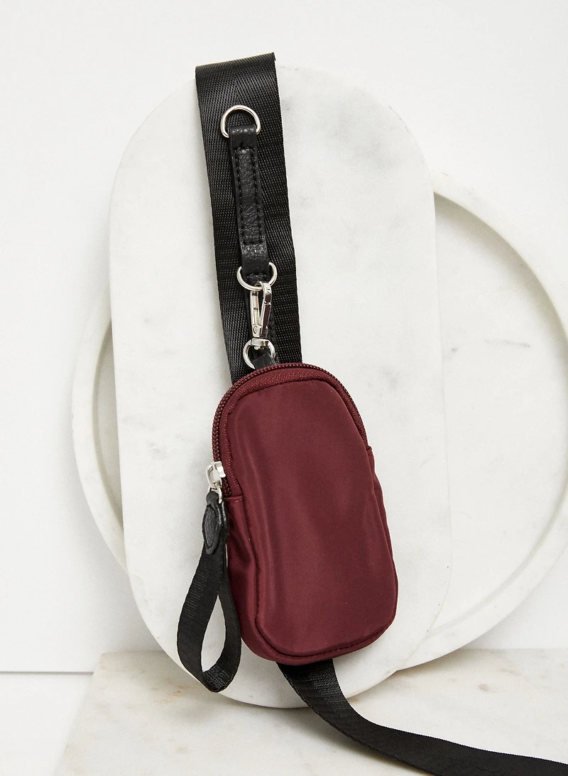 Nylon Strap Travel Tote