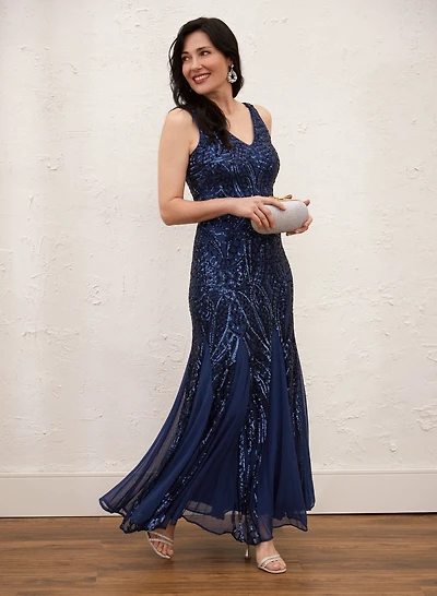 Robe longue à broderies en sequins