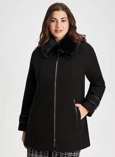 Manteau mi-long à col en fausse fourrure