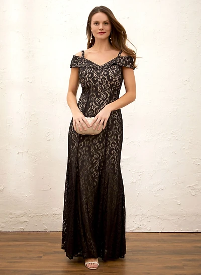 Robe longue à épaules dénudées