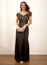 Robe longue à épaules dénudées