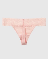 Tanga avec bordure en dentelle