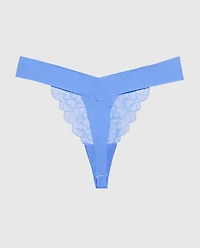 Tanga à jambe échancrée en dentelle