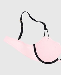 Soutien-gorge pigeonnant tout en dentelle rose indiscret