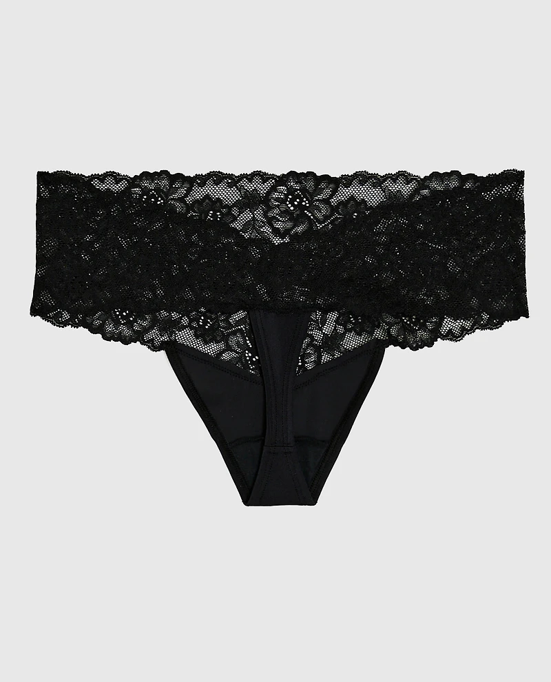 Magnifique tanga en dentelle noir