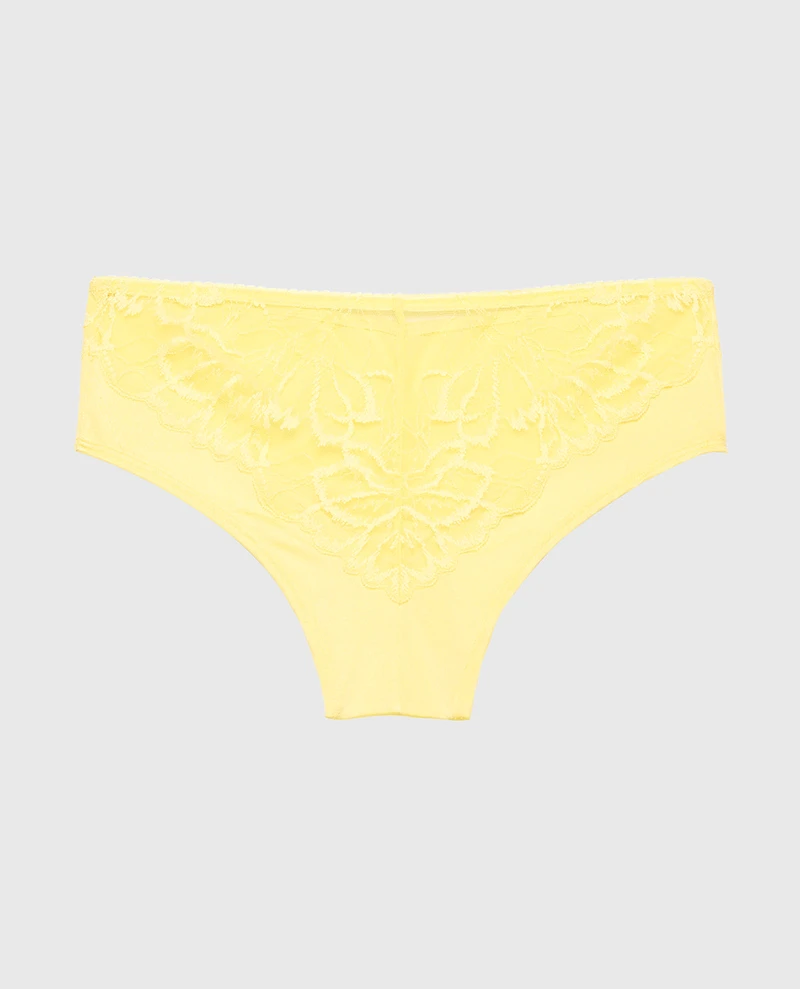 Diva Cheeky with Lush Lace Pale Banana
