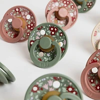 LIBERTY Pacifier Bibs 6-18m Set of 2 - Pine Mix (Size 2)