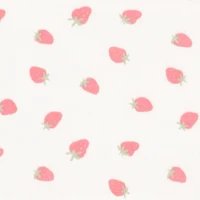 Hooded Bath Towel and Wash Mitt - Strawberries