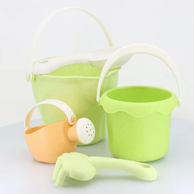 Seau et Jouets De Plage