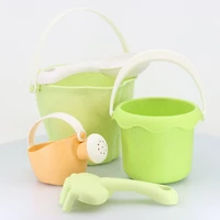 Seau et Jouets De Plage