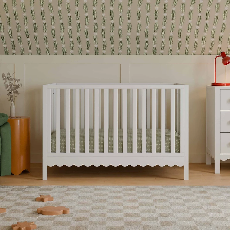 Sammy Scallop 4-in-1  Convertible Crib - White 