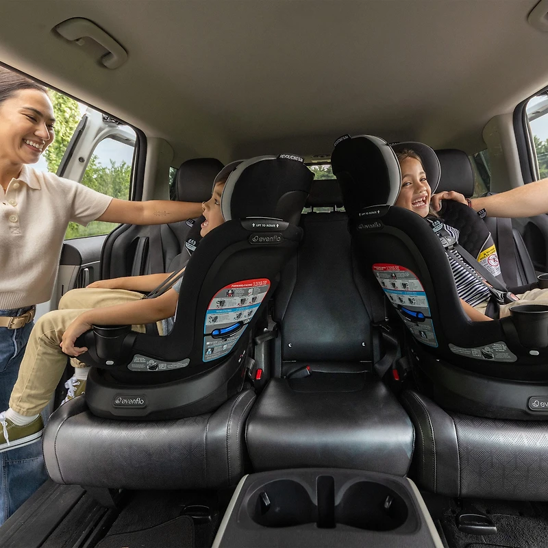Siège d’Auto Rotatif Revolve360™ Slim 2-en-1 - Noir