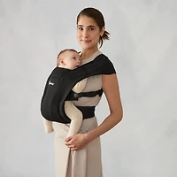 Embrace Cozy Newborn Carrier - Pure Black