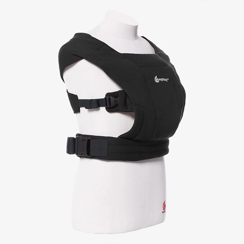 Embrace Cozy Newborn Carrier - Pure Black