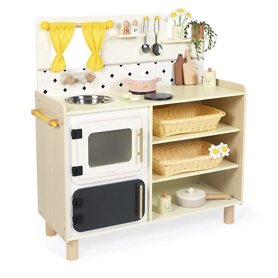 Shiny Grandma Large Wooden Kitchen