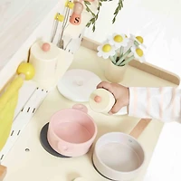 Shiny Grandma Large Wooden Kitchen