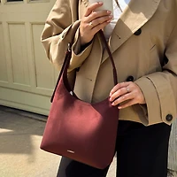Elena-cassic Shoulder Bag