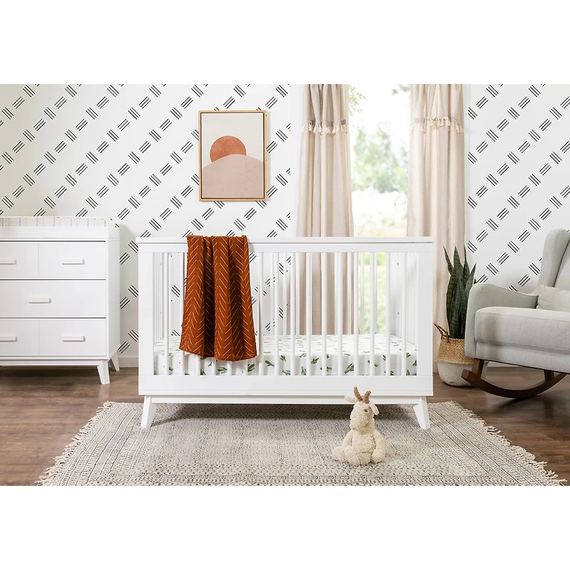 Scoot 3-in-1 Convertible Crib - White