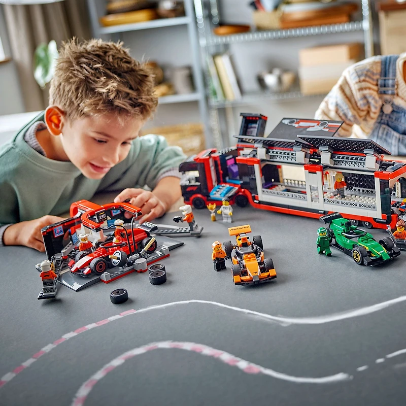 LEGO® City F1® Driver with McLaren Race Car