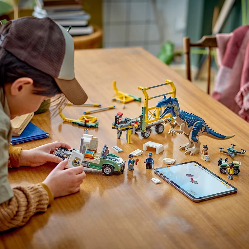 LEGO® Jurassic World Les missions des dinosaures : Le camion de transport de l’allosaurus