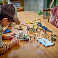 LEGO® Jurassic World Les missions des dinosaures : Le camion de transport de l’allosaurus