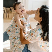 Bamboo Muslin Swaddle Blanket - Kissed