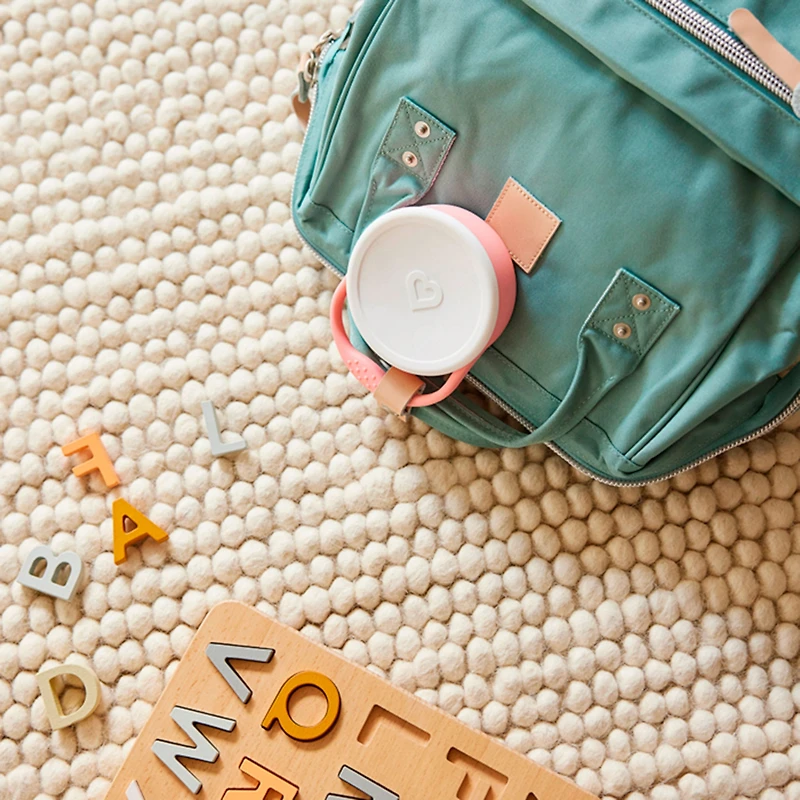 C’est Silicone!™ Snack Catcher with Lid - Coral 