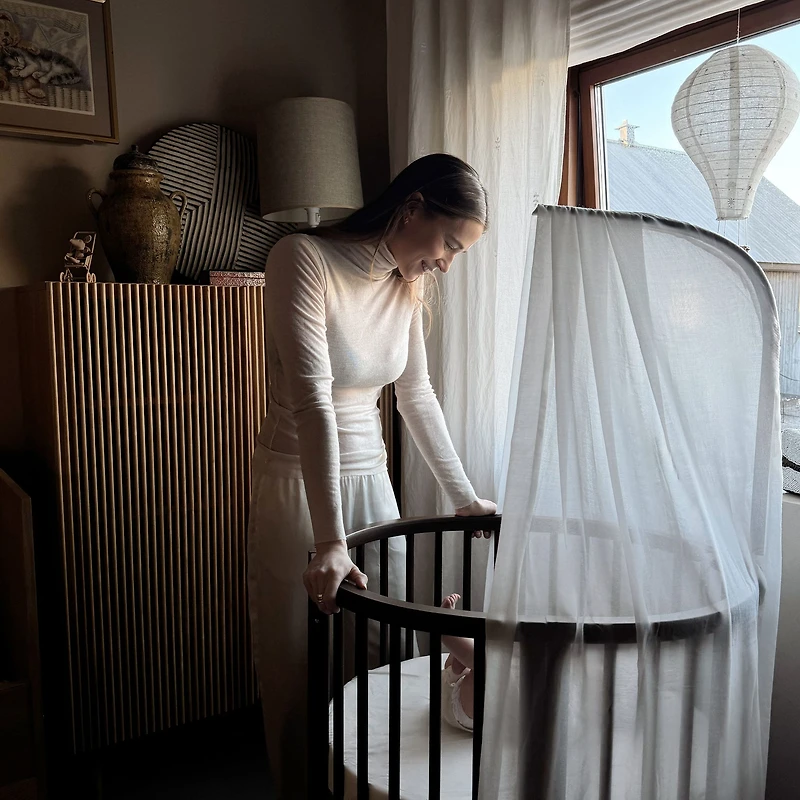 Stokke® Sleepi™ Mini​ Crib Bundle with Mattress​ V3 - Warm Brown
