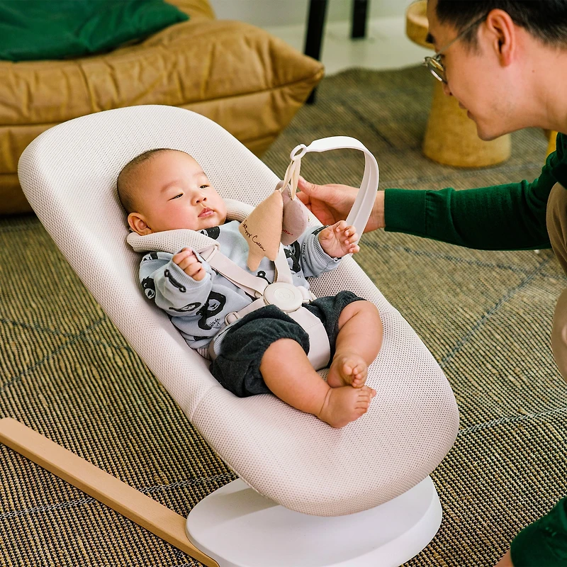 Stokke® Yoga™ Bouncer - Light Sand