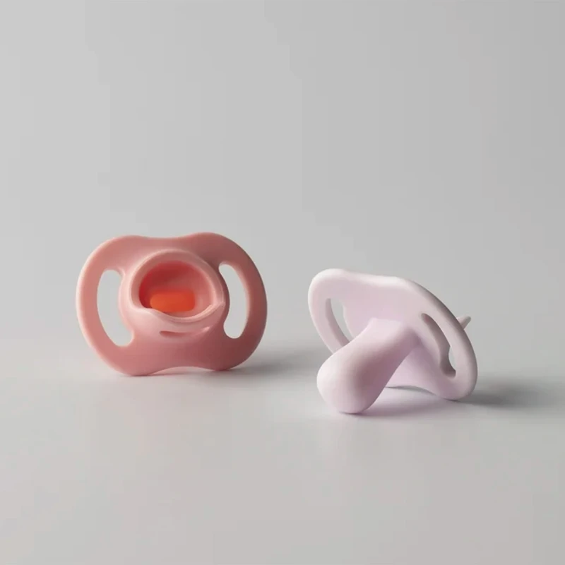 Ultra-Light Stayput Pacifier 0-6 Months