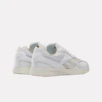 Hammer Street White
