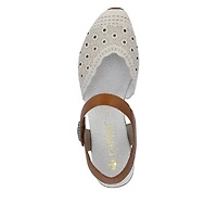 Cream Closed Toe Sandal