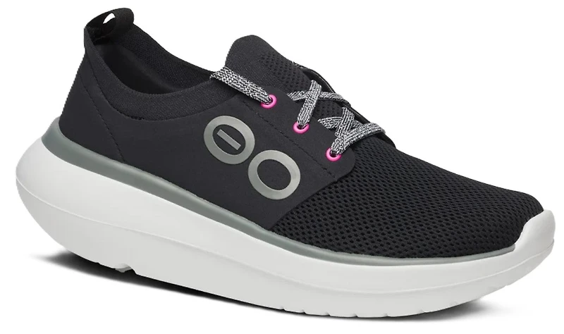 Women's Oomy Stride White Black