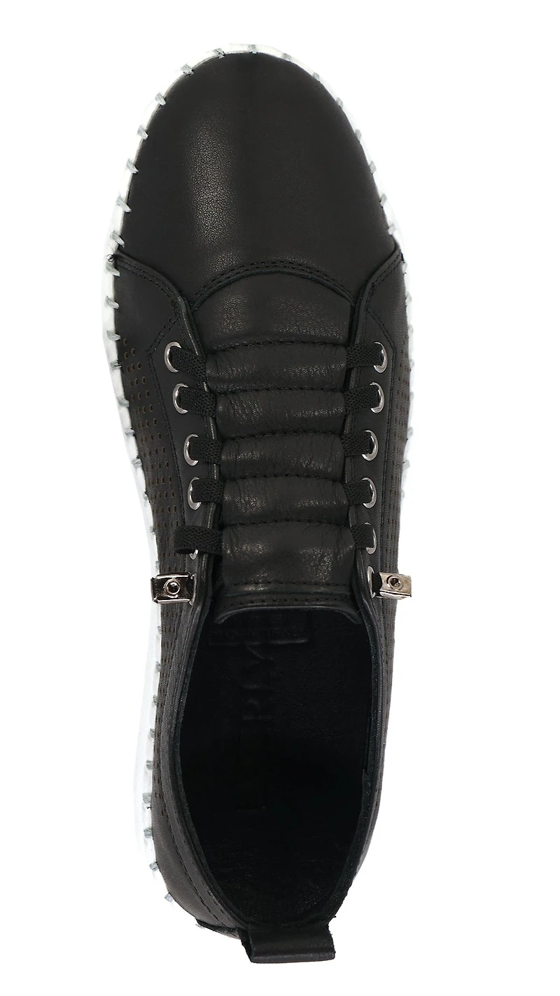 Leora 01 Black