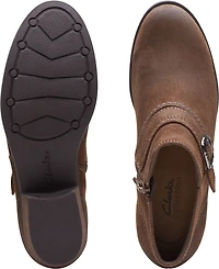 Charlten Bay Taupe Suede
