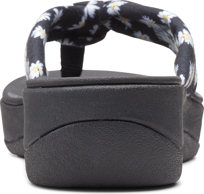 Arla Glison Black Daisies