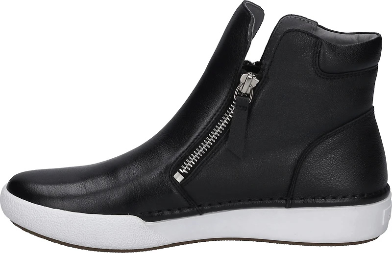 Claire 14 Black