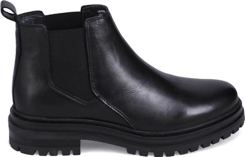 Levona Black