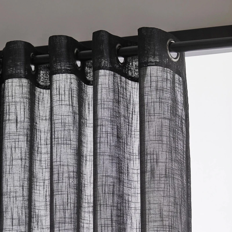 Darja Sheer Curtain