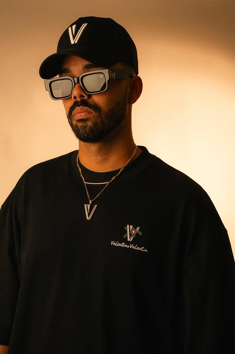 Flower B ValentinoValentin