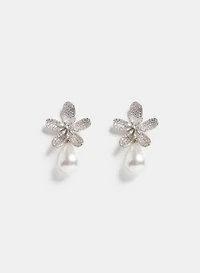 Boucles d'oreilles pendantes à fleur et perle