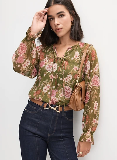 Blouse florale à rubans nouer