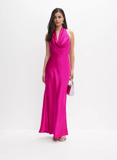 Robe licou en satin