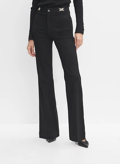 Jean à jambe évasée