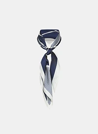 Foulard à imprimé floral
