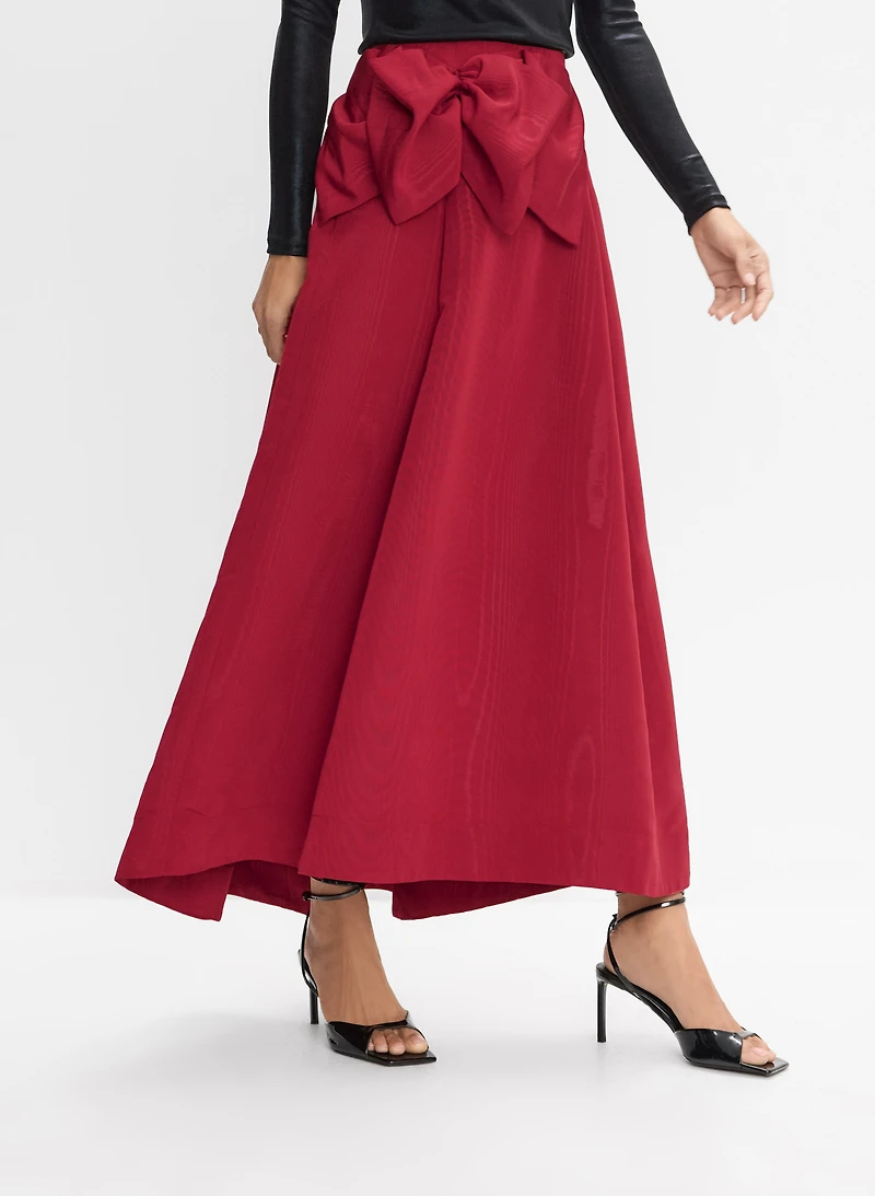 Jupe maxi en satin à boucle